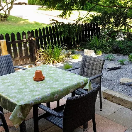 Apartma Tina * Sentvid Pri Sticni